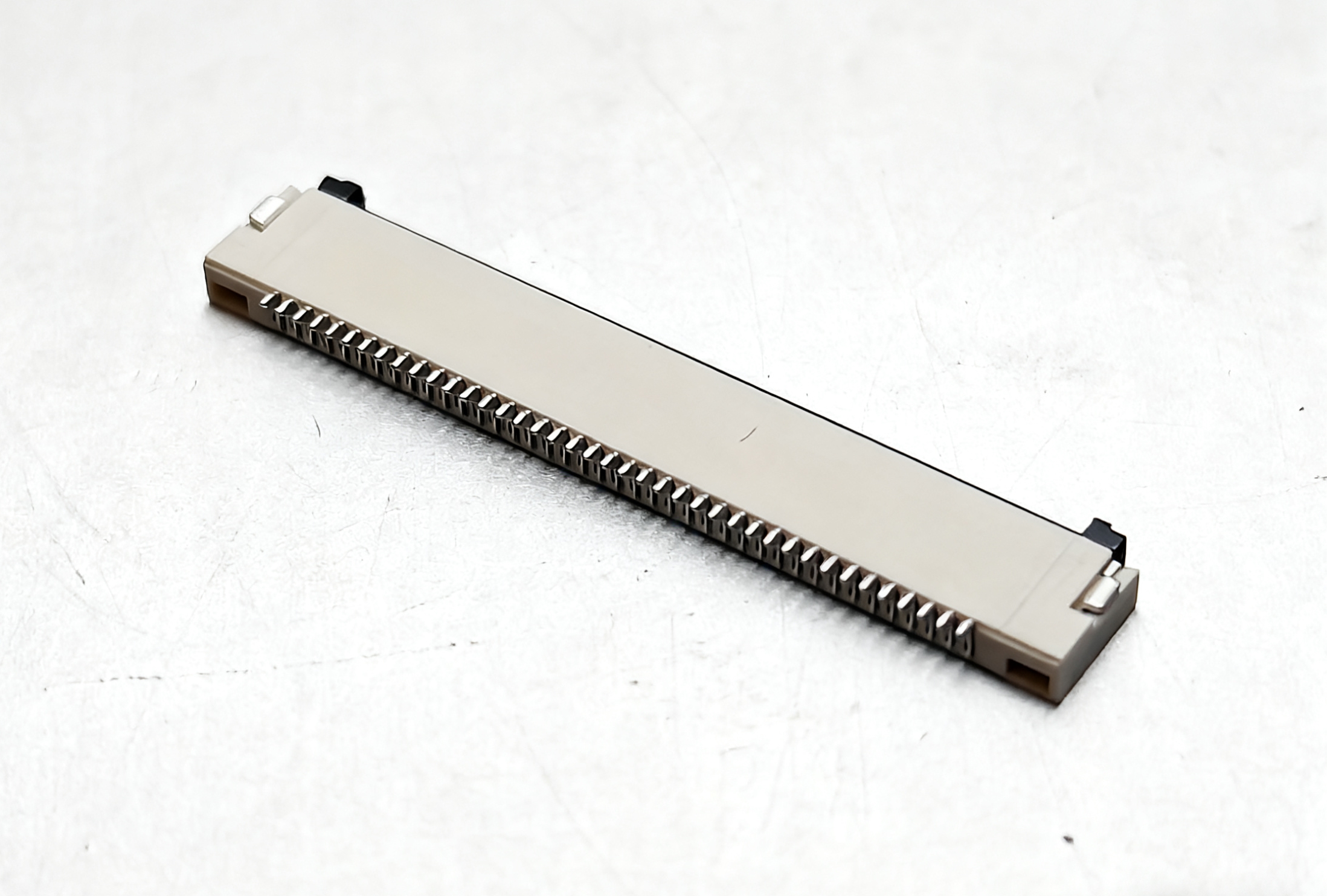 0.5间距H1.5厚前翻盖系列